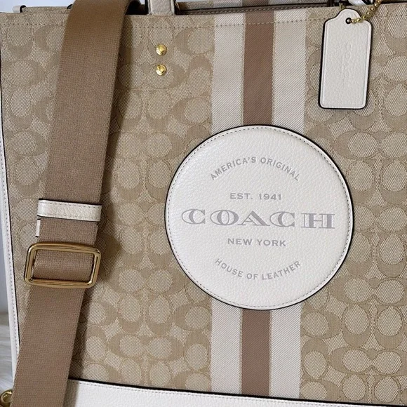 NWT💃Coach Dempsey Tote 40 In Signature Jacquard With Stripe And Coach Patch - Picture 10 of 12
